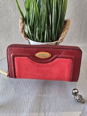 Tahari Two-Tone Red and Burgundy Zip Wallet with Gold Accent